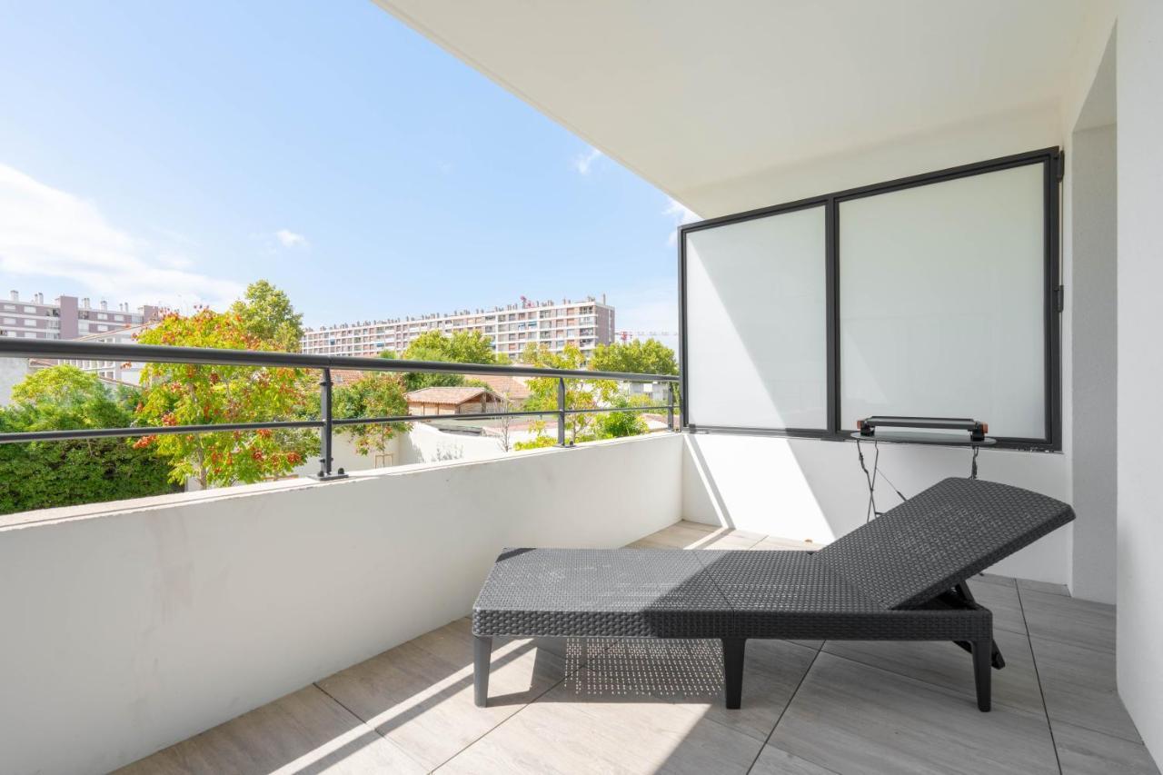 T2 Entre La Plage Et Le Velodrome-Terrasse / Parking Marseille Eksteriør bilde