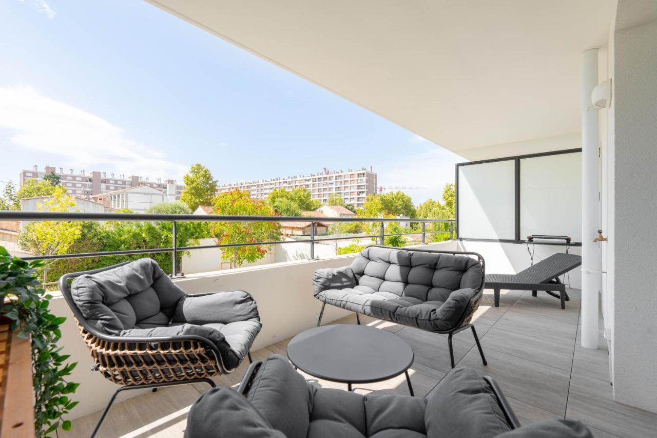T2 Entre La Plage Et Le Velodrome-Terrasse / Parking Marseille Eksteriør bilde